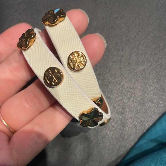 Double Banded Layer Wrap Leather Logo Stud Bracelet Gold Grommet Rivet Hardware - Picture 6 of 12